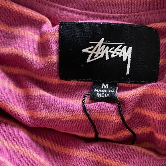 STUSSY Short Sleeve Raw Hem Crop Top - Picture 3 of 3
